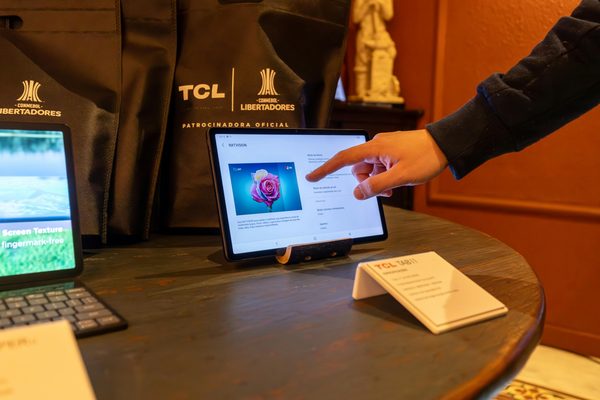 Affichage digital professionnel : solutions, tendances et impact en entreprise